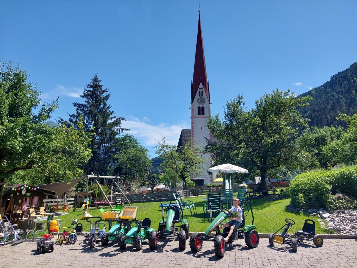 Отель Brixnerhof Im Zillertal Шлиттерс Экстерьер фото